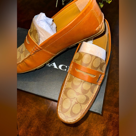 COACH loafers drivers driving shoes. Men's size 11. Worn twice. Original box - Picture 1 of 3